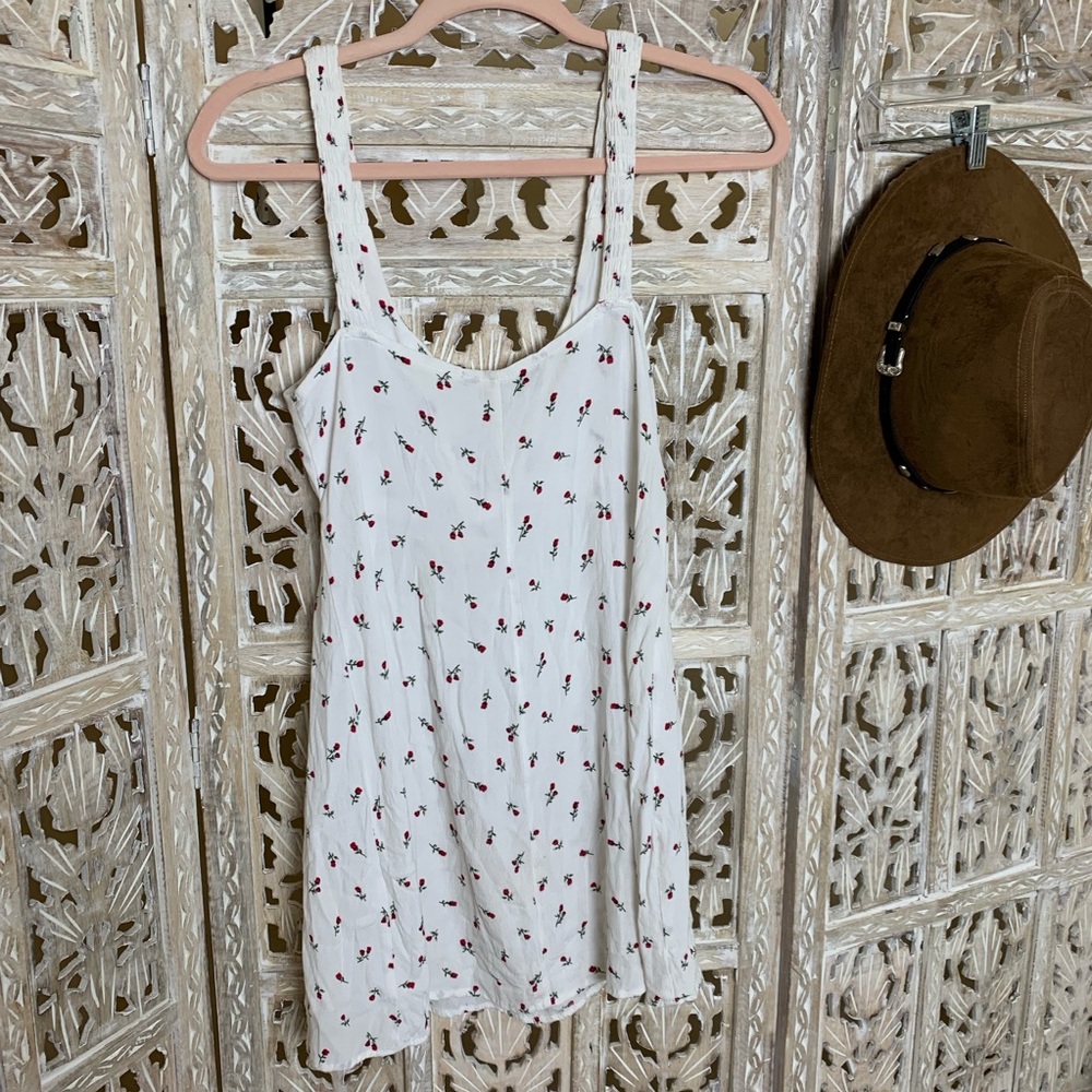 WHITE CHERRY SUNDRESS - Picture 2 of 4